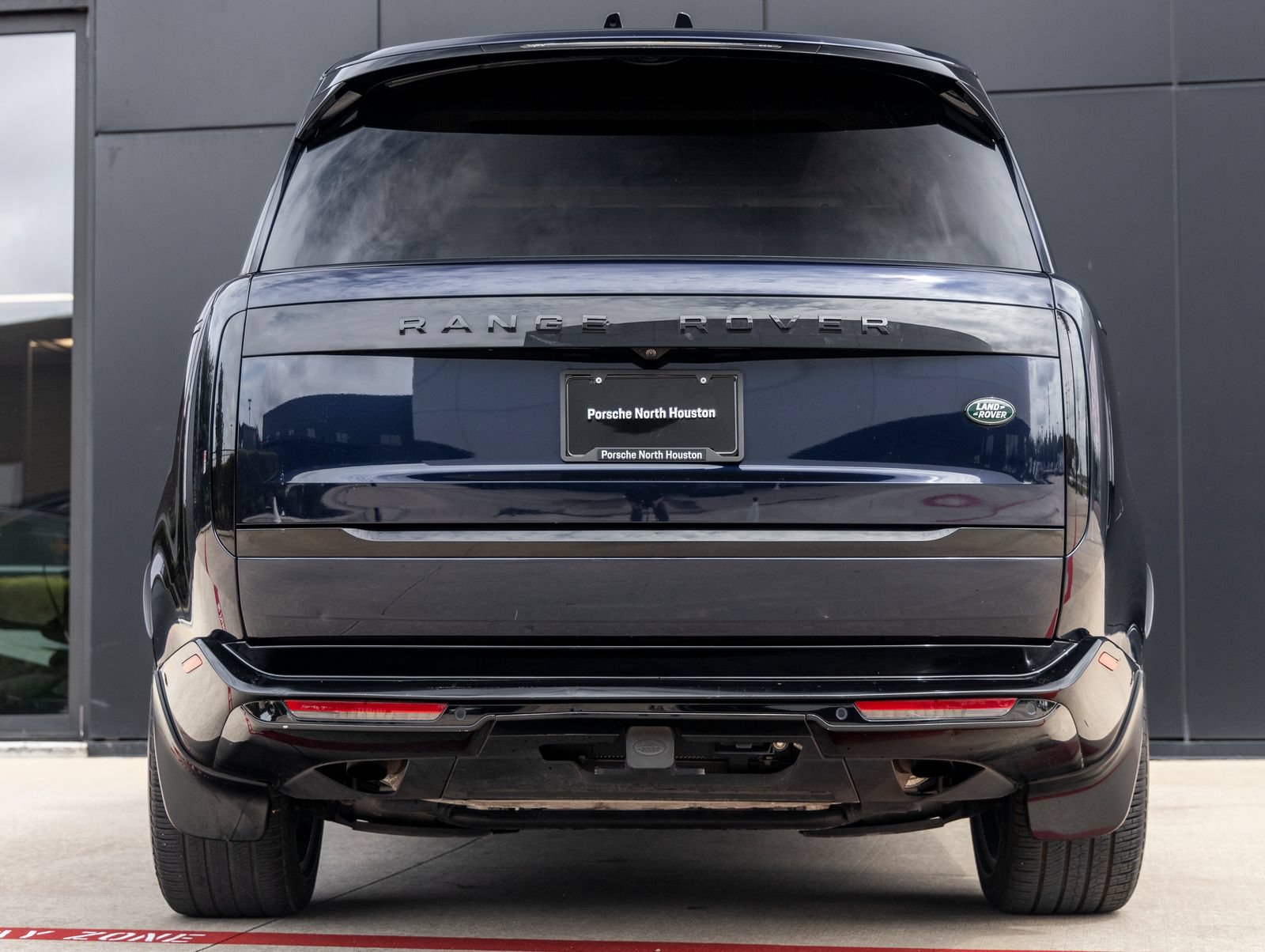Used 2023 Land Rover Range Rover Long Wheelbase SE AWD/4WD image 7