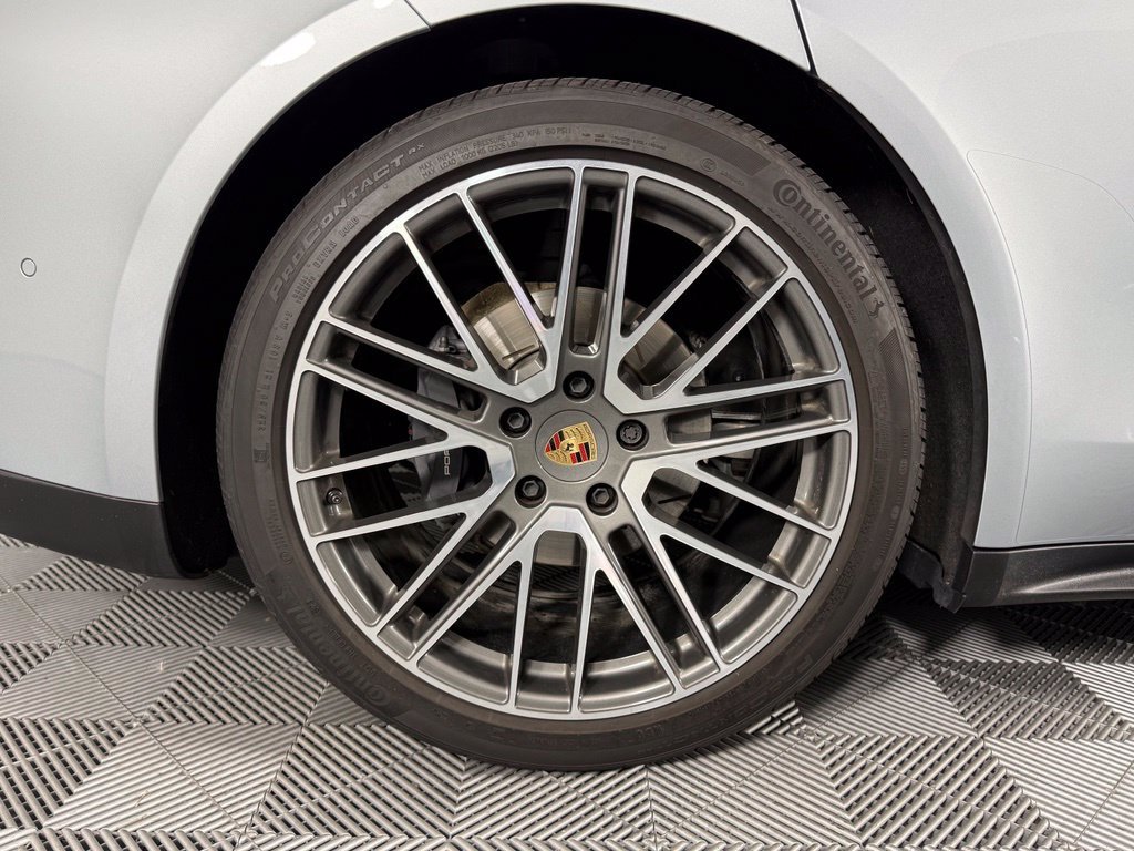 Certified 2024 Porsche Panamera 4 AWD/4WD image 17