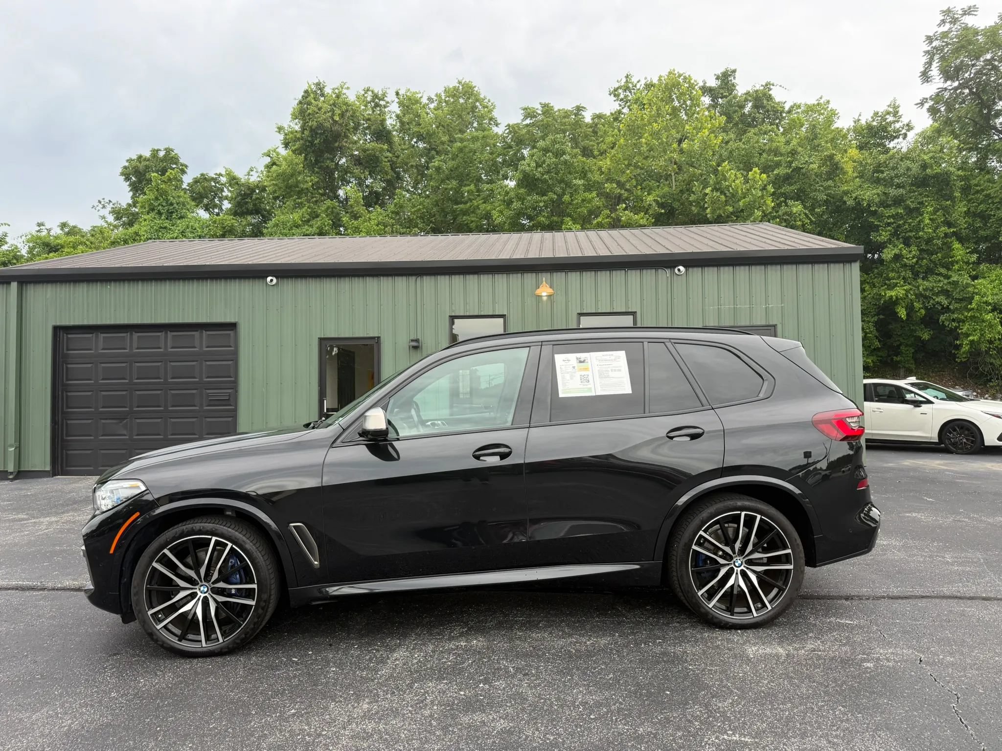 Used 2023 BMW X5 M50i w/ Executive Package AWD/4WD image 3