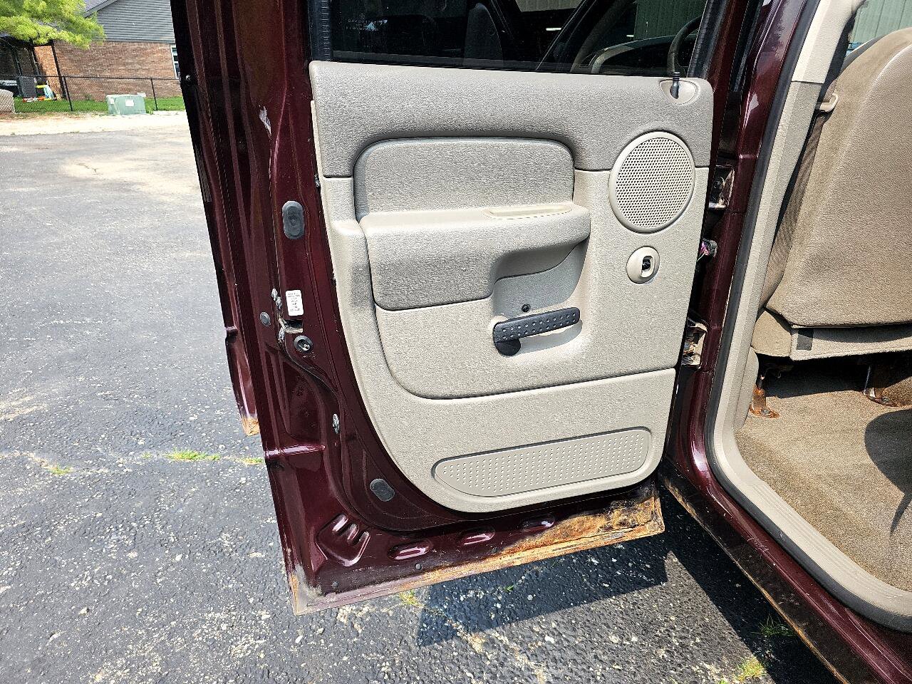 Used 2005 Dodge Ram 2500 Truck SLT w/ Quad Cab Big Horn Value Group image 12