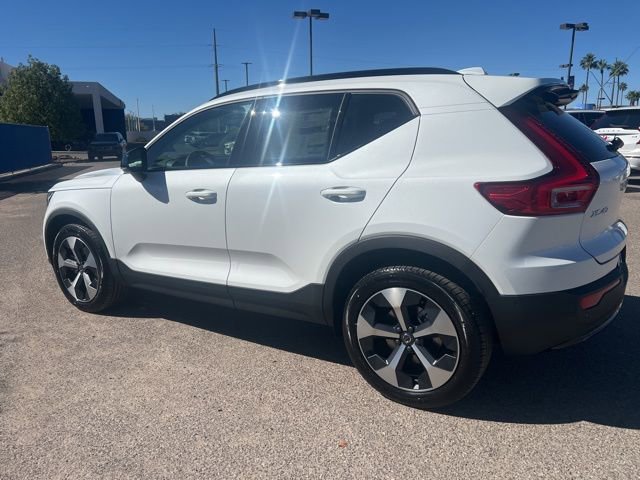 New 2026 Volvo XC40 B5 Plus w/ Protection Package Premier AWD/4WD image 4