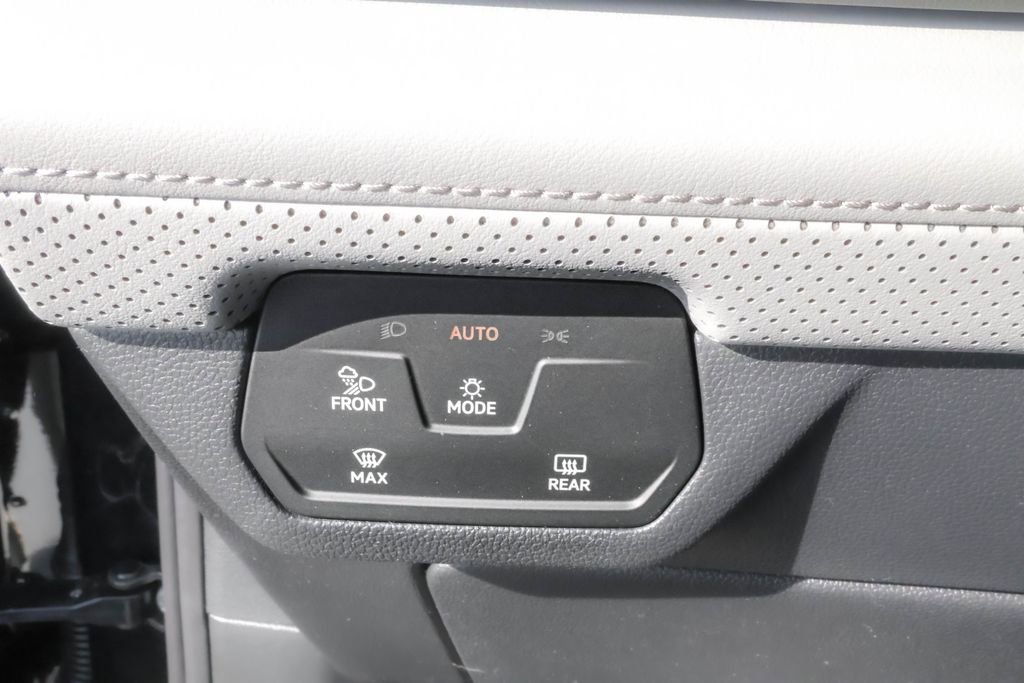 New 2026 Volkswagen Atlas Peak Edition image 14