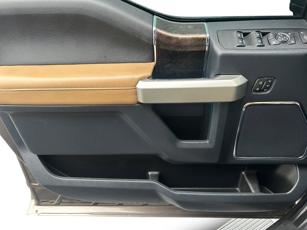 Used 2022 Ford F250 Lariat w/ Lariat Ultimate Package image 18