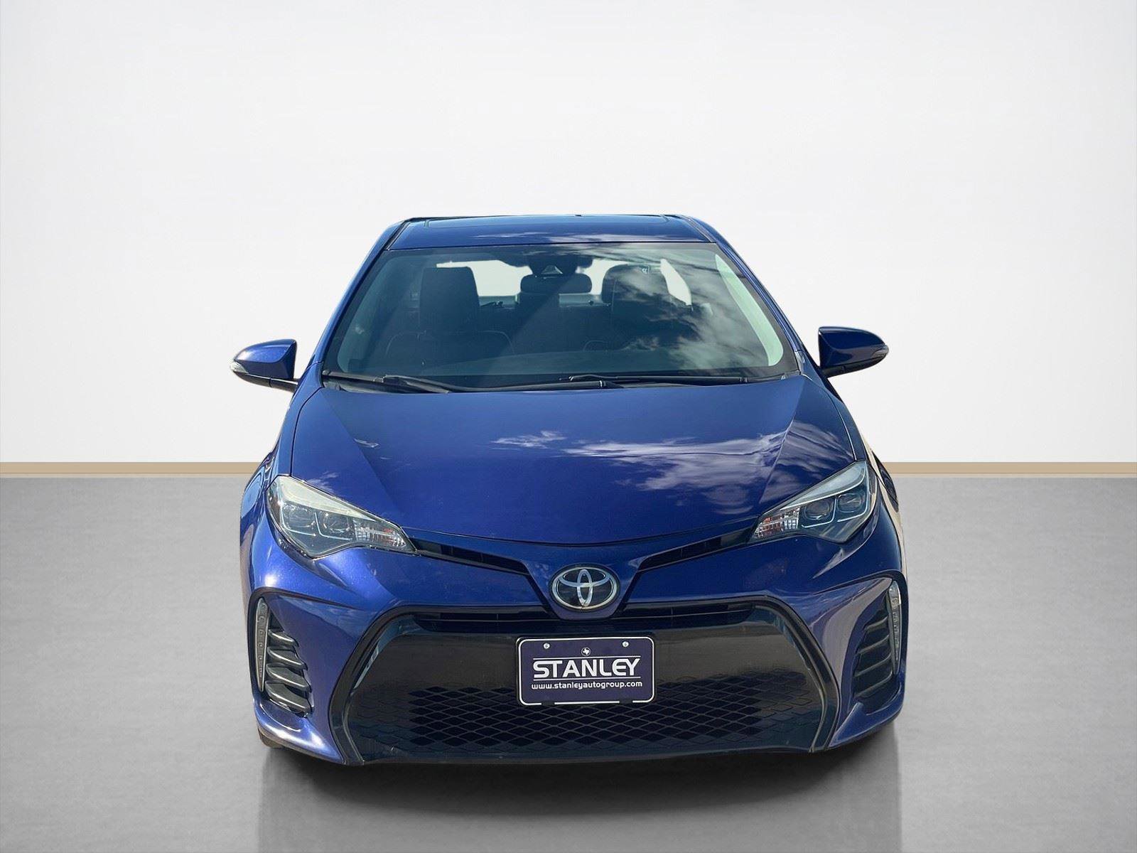Used 2019 Toyota Corolla XSE image 2