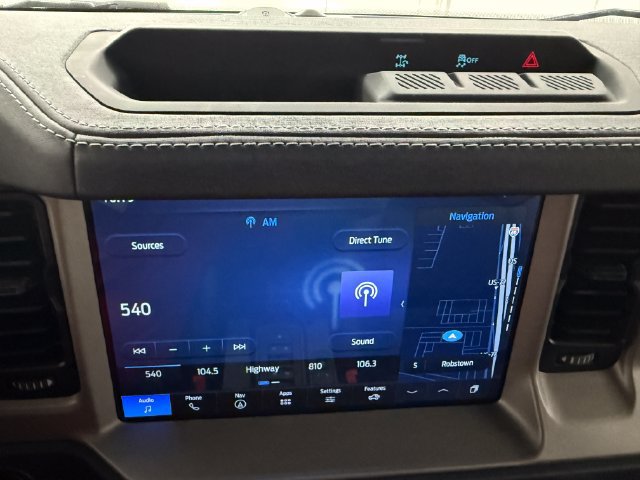 Used 2025 Ford Bronco Outer Banks AWD/4WD image 18