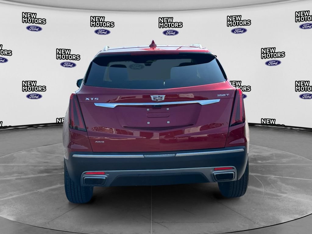 Used 2022 Cadillac XT5 Premium Luxury w/ Technology Package AWD/4WD image 4