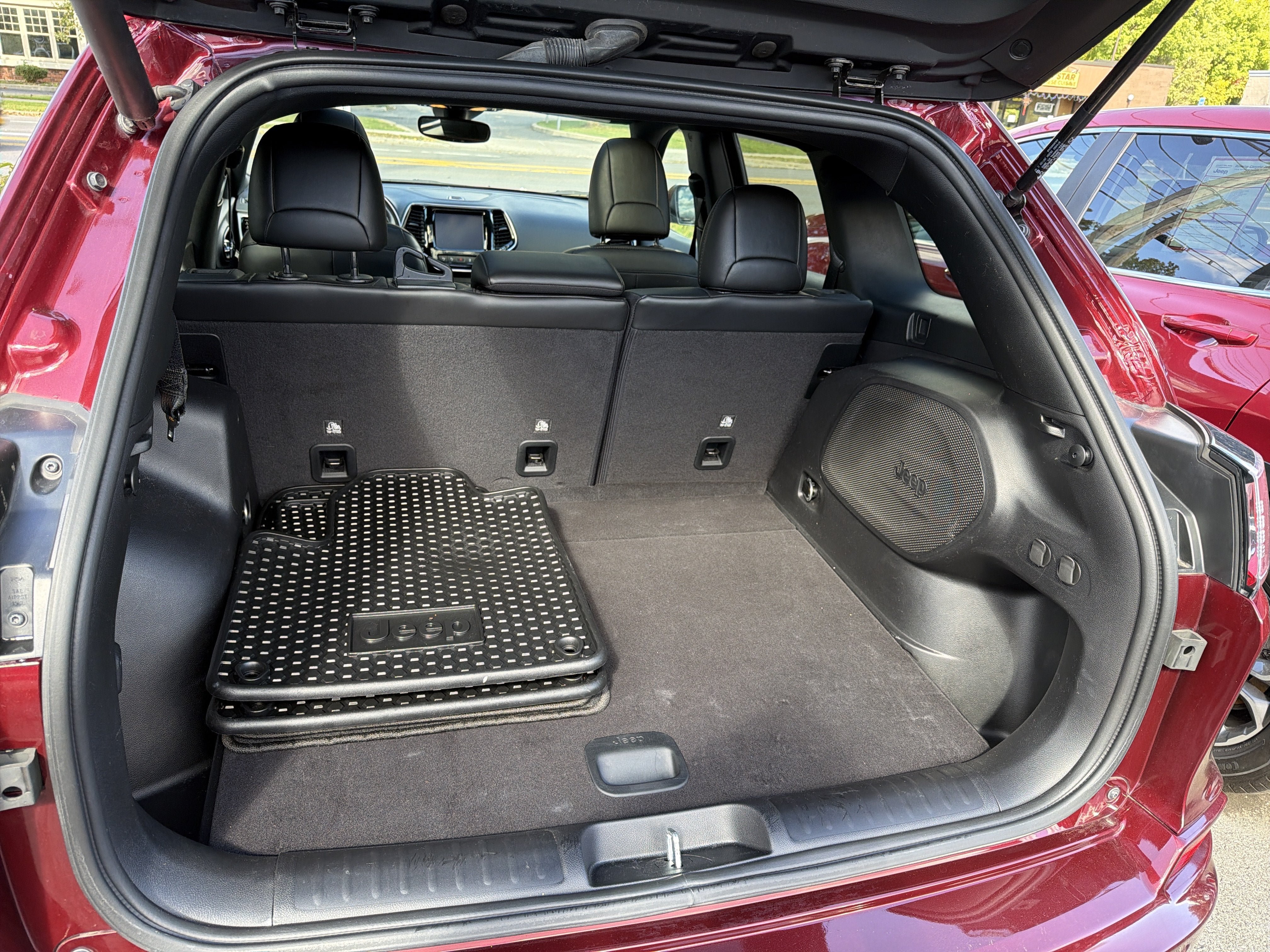 Used 2021 Jeep Cherokee High Altitude AWD/4WD image 27