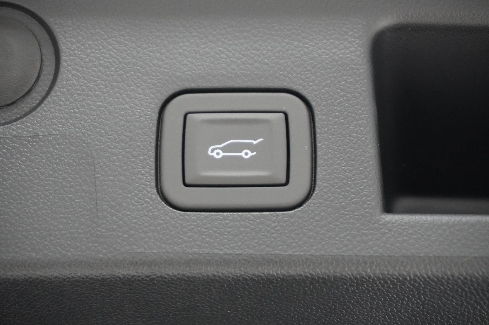 New 2026 Chevrolet Equinox RS w/ Convenience Package III image 7