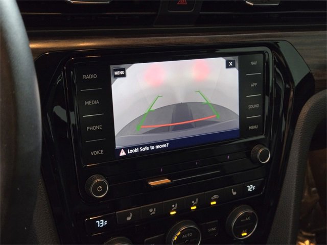 Used 2020 Volkswagen Passat 2.0T SEL image 36