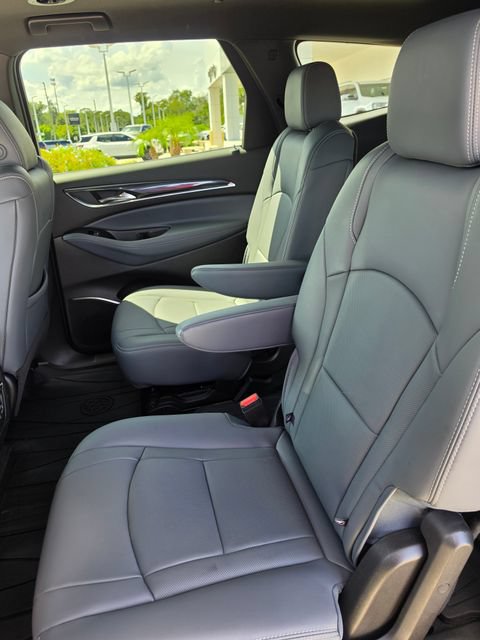 Used 2024 Buick Enclave Essence w/ Experience Buick Package AWD/4WD image 18