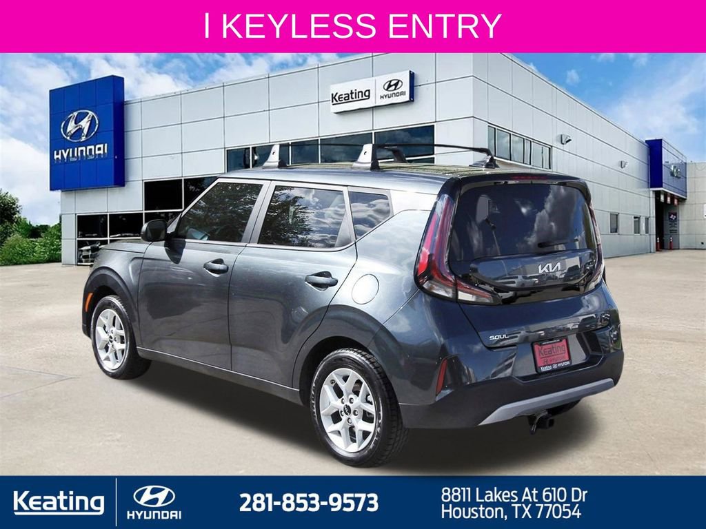 Used 2023 Kia Soul LX w/ LX Technology Package image 7