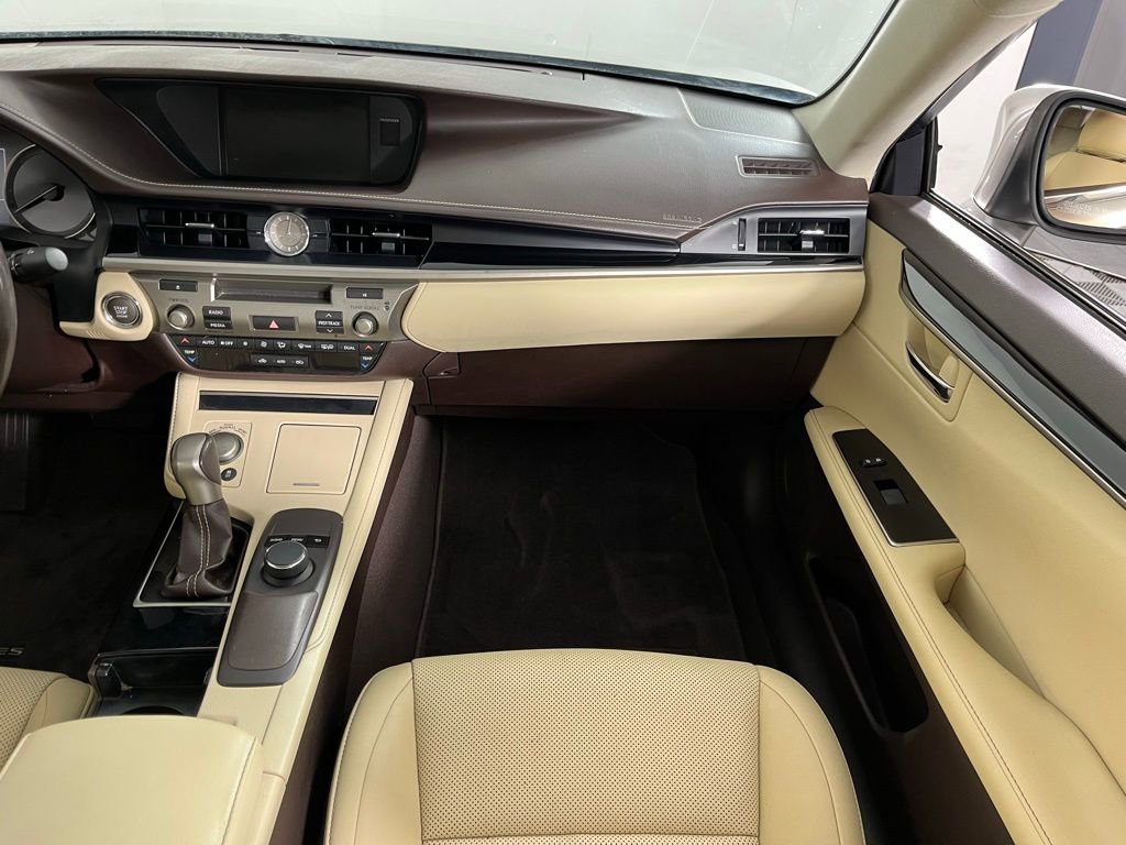 Used 2016 Lexus ES 350 image 5