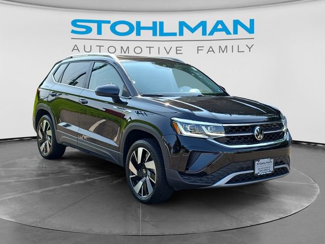 Certified 2024 Volkswagen Taos SEL AWD/4WD image 3