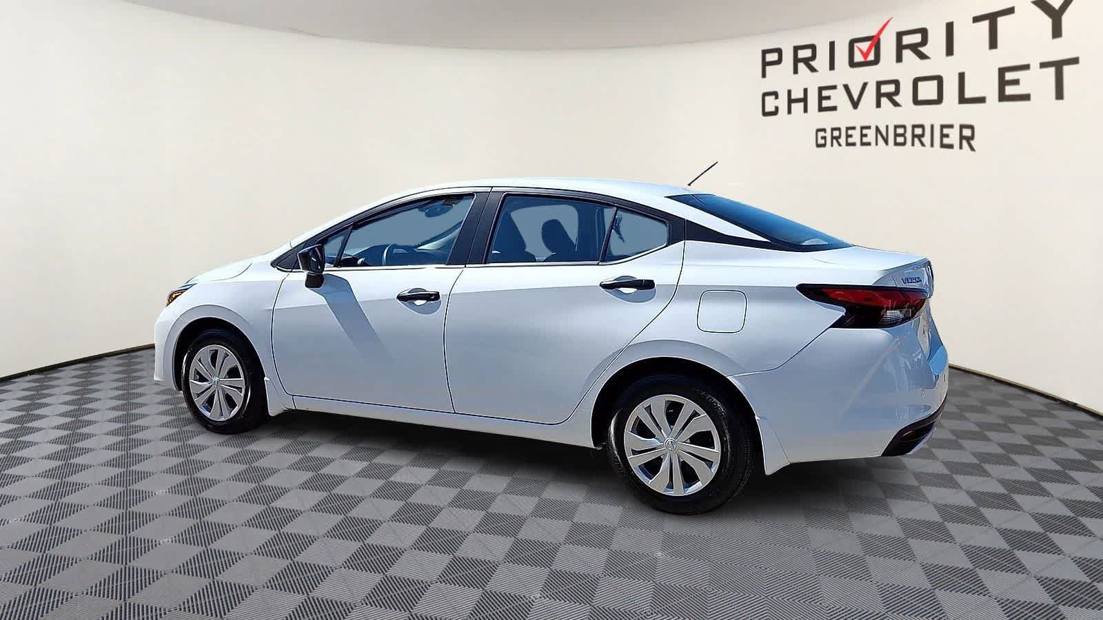Used 2025 Nissan Versa S w/ Trunk Package FWD image 6