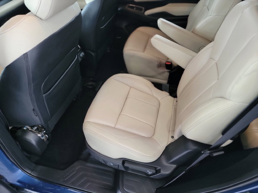 Used 2021 Subaru Ascent Limited w/ Technology Package AWD/4WD image 18