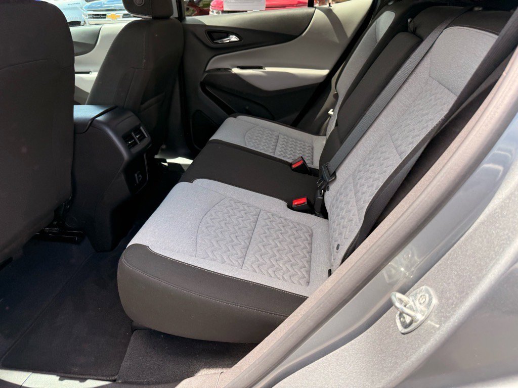 Used 2023 Chevrolet Equinox LS w/ LS Convenience Package image 6