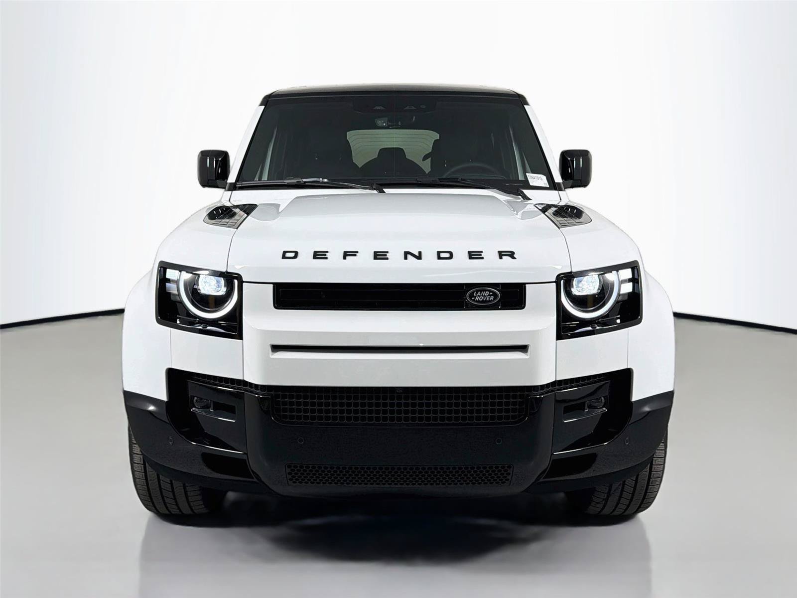 New 2026 Land Rover Defender 110 X-Dynamic SE AWD/4WD image 2