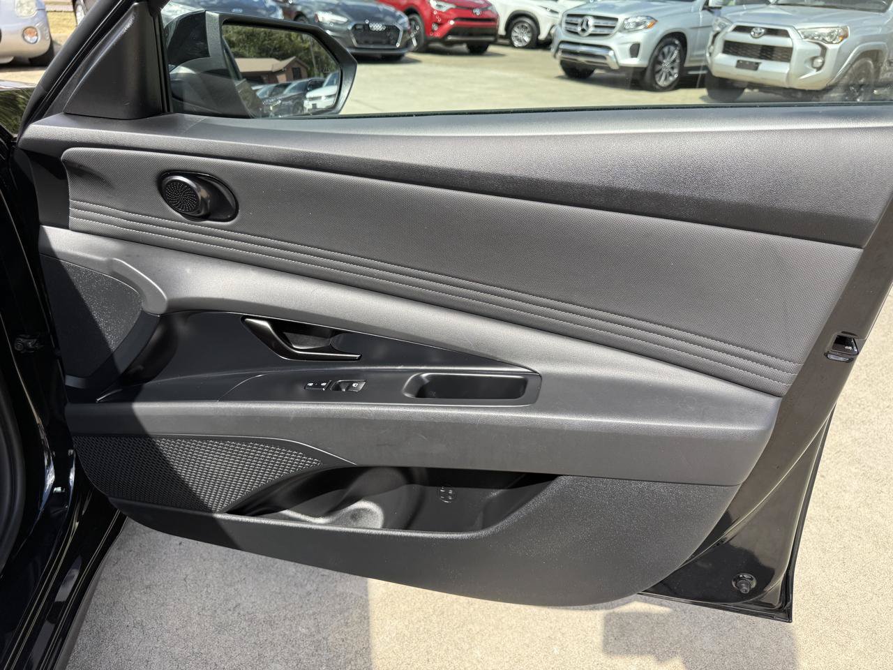 Used 2026 Hyundai Elantra Sport FWD image 29