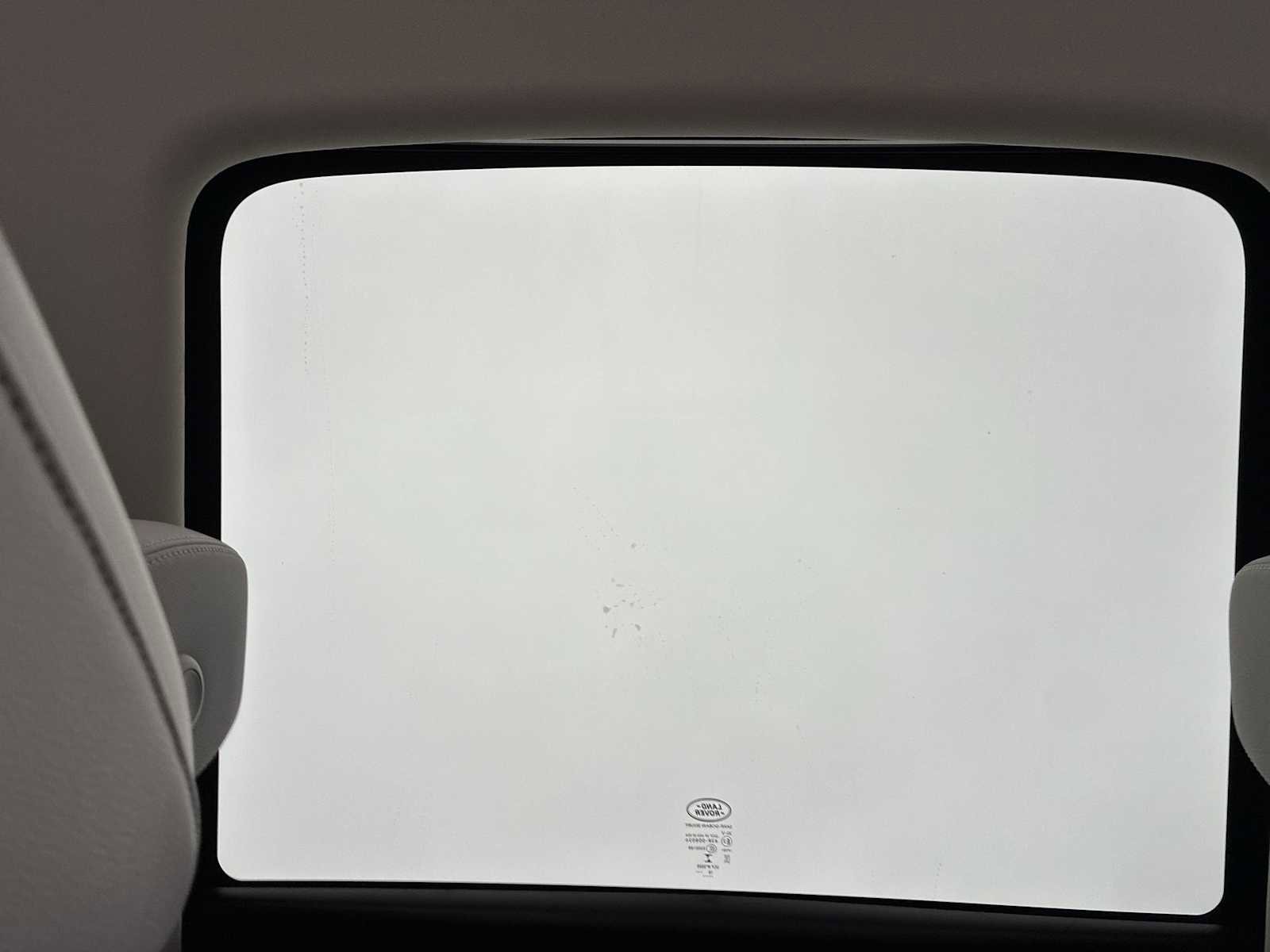 Used 2020 Land Rover Range Rover Evoque SE image 18