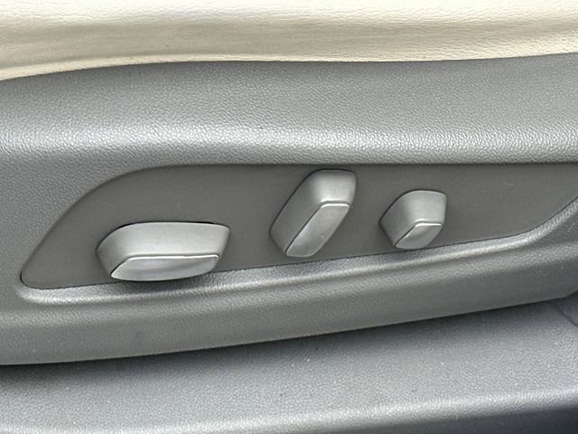 Used 2021 Cadillac XT5 Premium Luxury AWD/4WD image 45