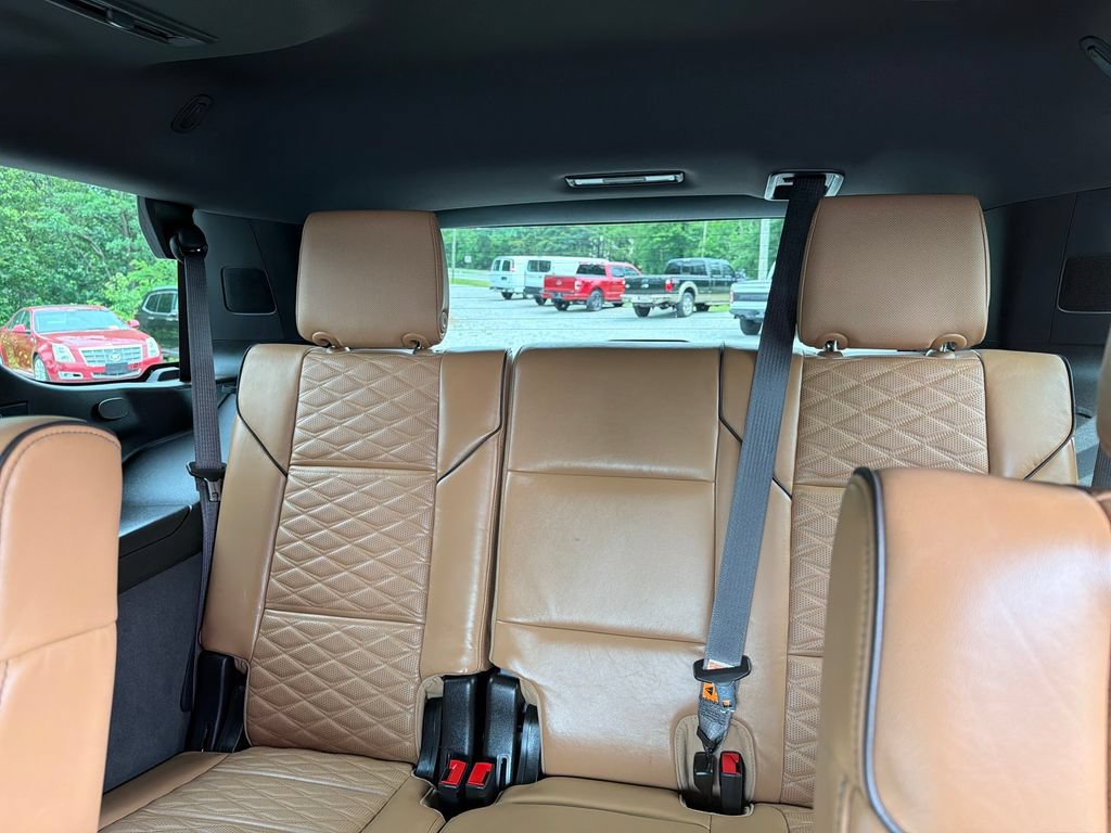 Certified 2024 Cadillac Escalade Premium Luxury AWD/4WD image 14