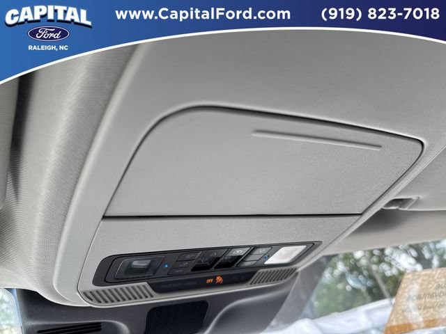 Certified 2025 Ford Expedition Active AWD/4WD image 33