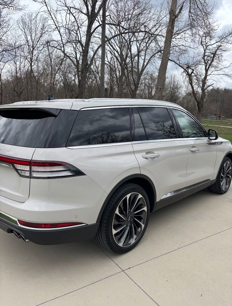 Used 2022 Lincoln Aviator Reserve w/ Equipment Group 201A image 4
