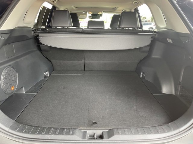 Used 2021 Toyota RAV4 Limited image 27
