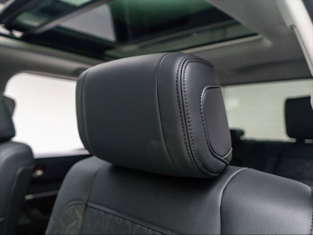 Used 2024 Toyota Tundra Limited AWD/4WD image 14