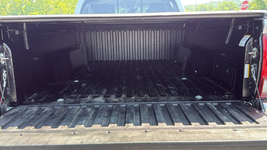Used 2020 Toyota Tacoma SR5 AWD/4WD image 25