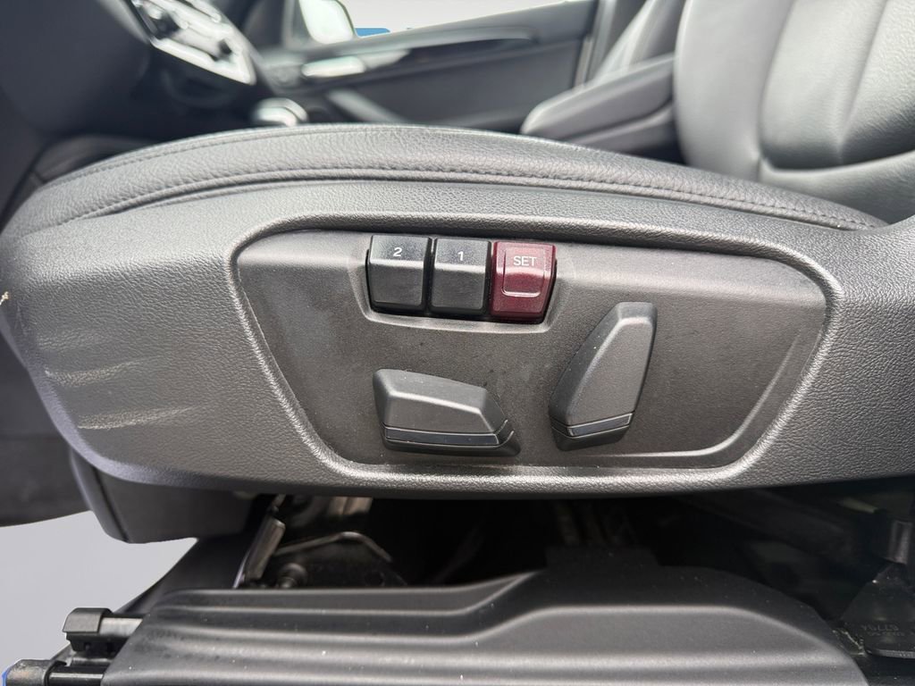 Used 2016 BMW X1 xDrive28i image 16