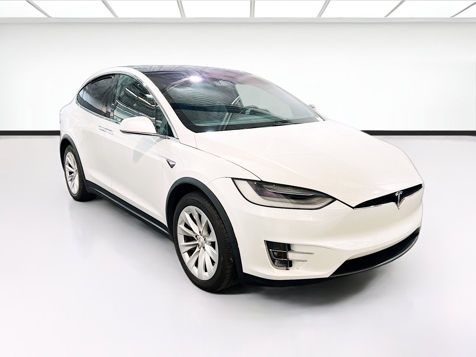 Used 2020 Tesla Model X Long Range AWD/4WD image 3