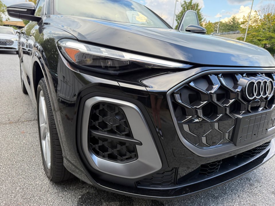 New 2025 Audi Q5 Premium Plus image 23