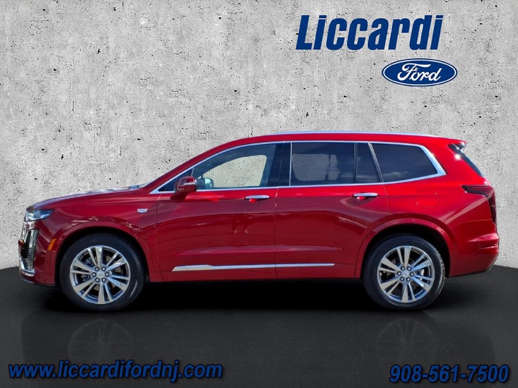 Used 2023 Cadillac XT6 Premium Luxury w/ Technology Package AWD/4WD image 4