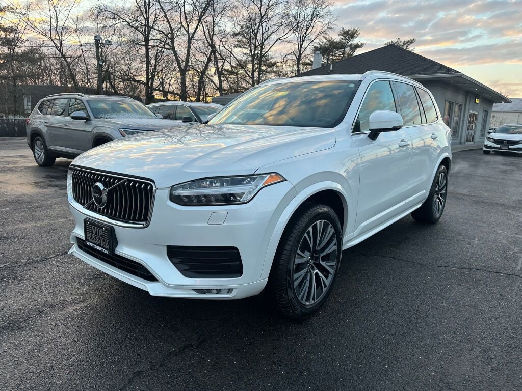 Used 2021 Volvo XC90 T6 Momentum image 3