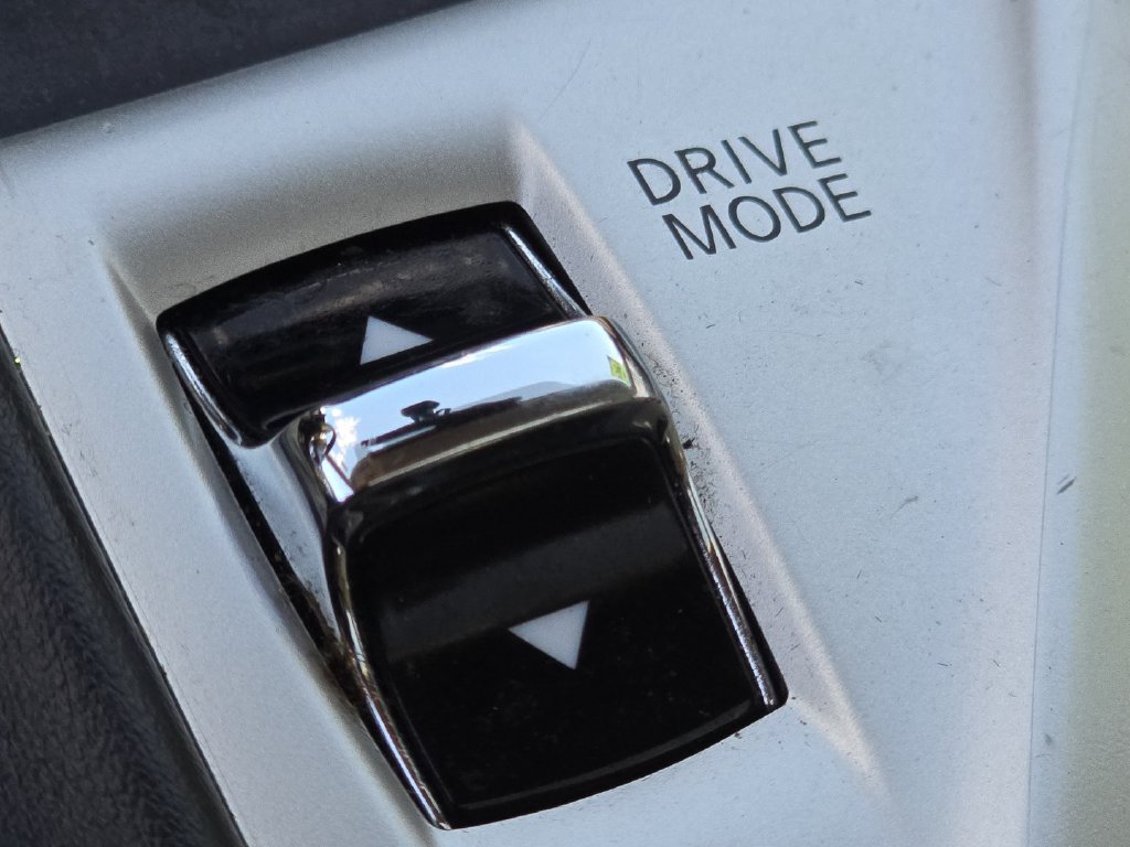 Used 2023 INFINITI Q50 Luxe w/ Cargo Package AWD/4WD image 6