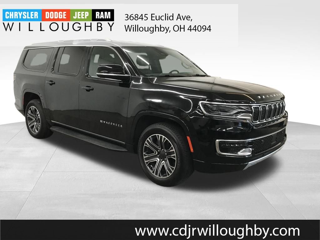Used 2024 Jeep Wagoneer L Series II w/ Flexible Seating Group image 3