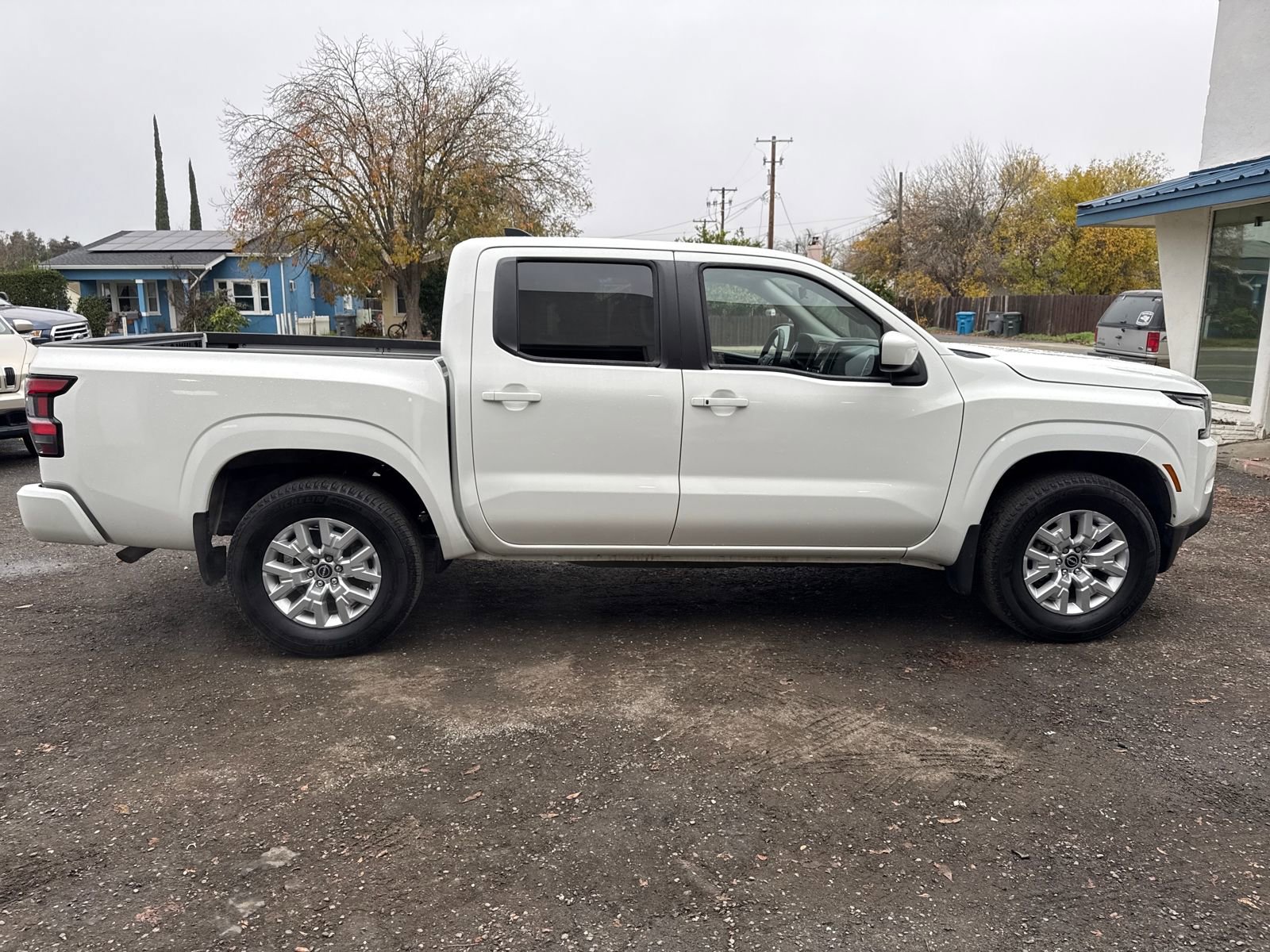Used 2023 Nissan Frontier SV w/ SV Convenience Package image 6