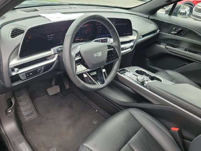 Certified 2024 Cadillac Lyriq Luxury w/ LPO, Floor Liner Package AWD/4WD image 24