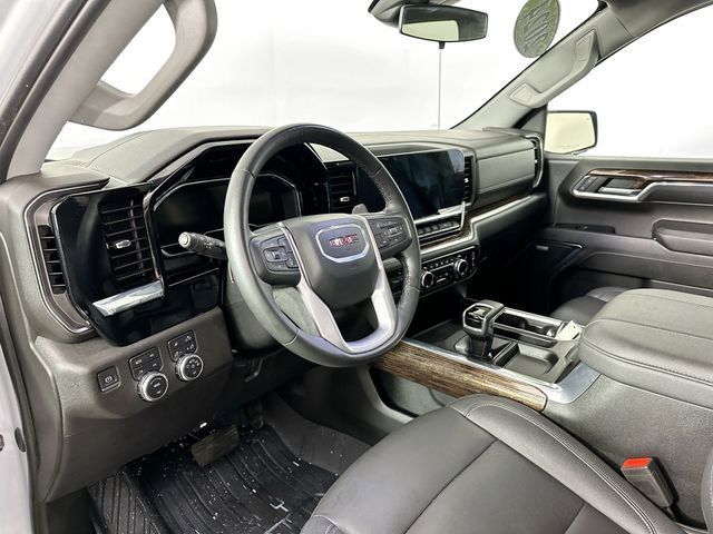 Used 2024 GMC Sierra 1500 Elevation w/ Elevation Premium Package image 3