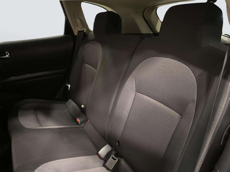 Used 2013 Nissan Rogue SV AWD/4WD image 28