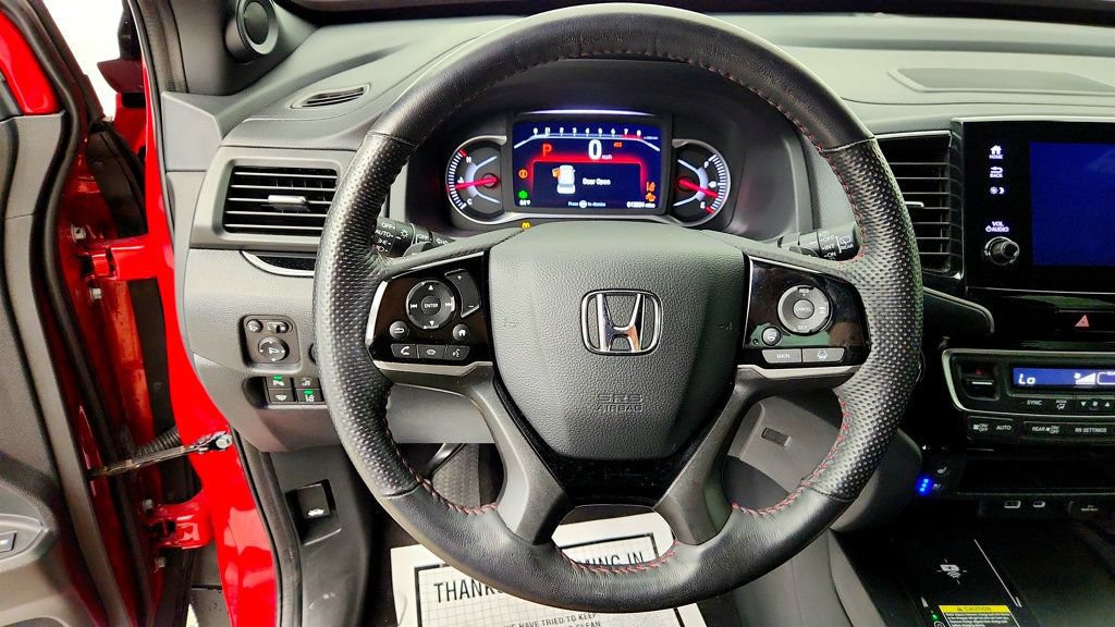 Used 2024 Honda Passport Black Edition image 13