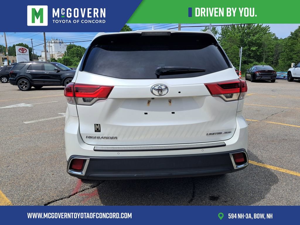 Used 2018 Toyota Highlander Limited Platinum AWD/4WD image 5
