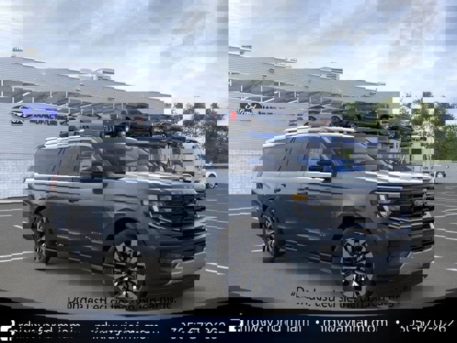 New 2025 Ford Expedition Max Platinum w/ Driver's Package image 24