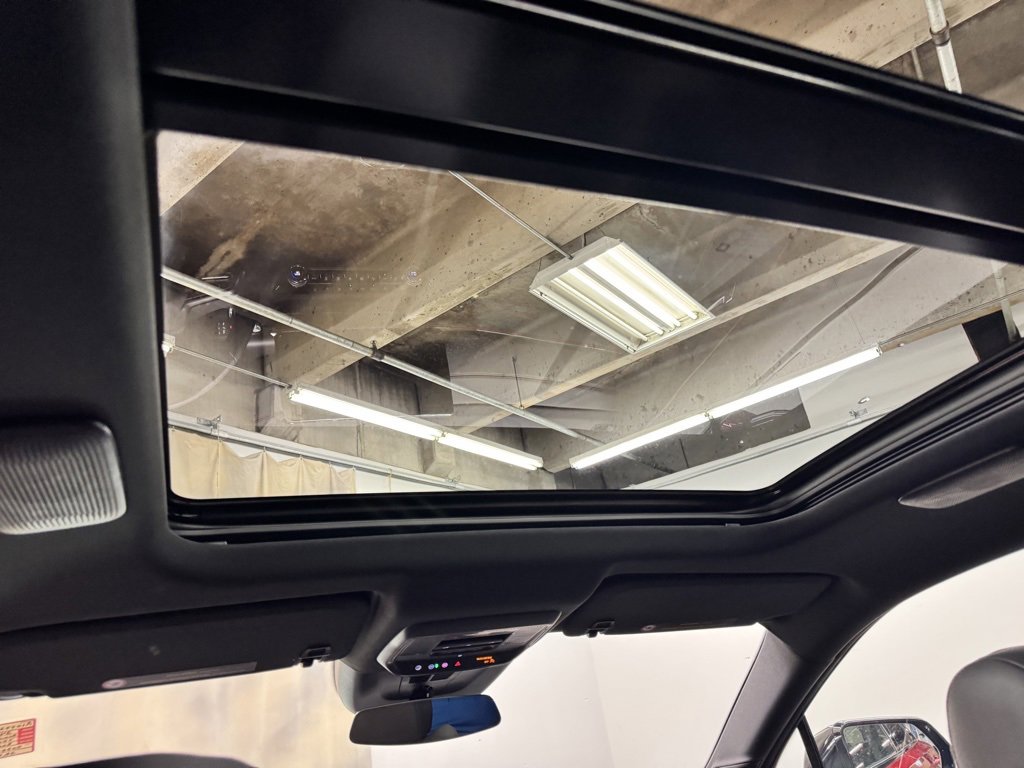 Used 2024 Acura ZDX A-Spec image 35