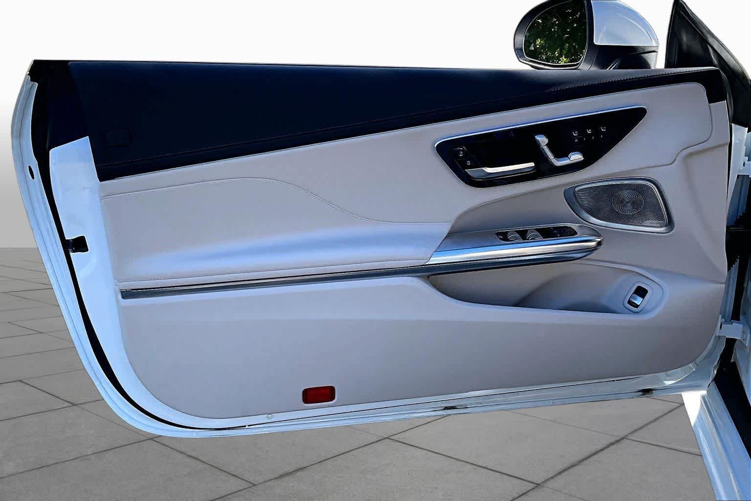 Certified 2024 Mercedes-Benz CLE 450 4MATIC Cabriolet image 18
