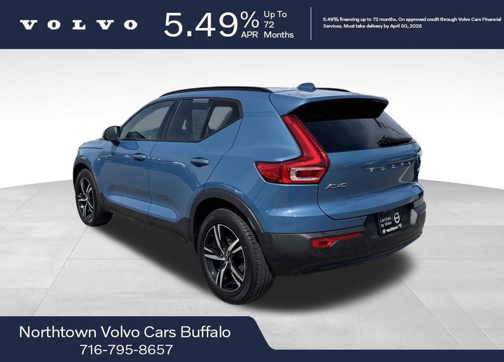 Certified 2023 Volvo XC40 B5 Plus w/ Driver Assist Package image 3