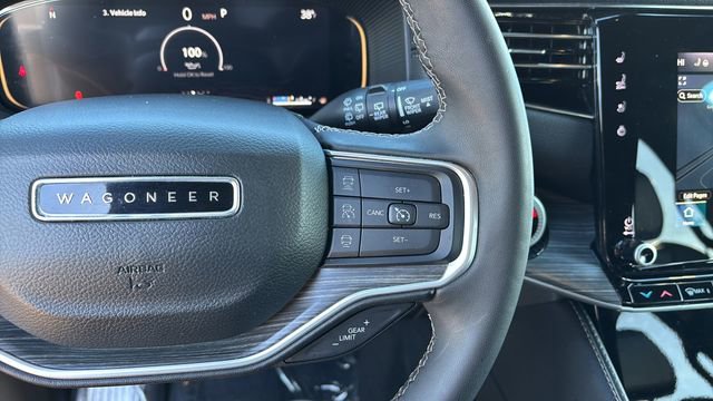 Used 2024 Jeep Wagoneer Series II w/ Flexible Seating Group image 23