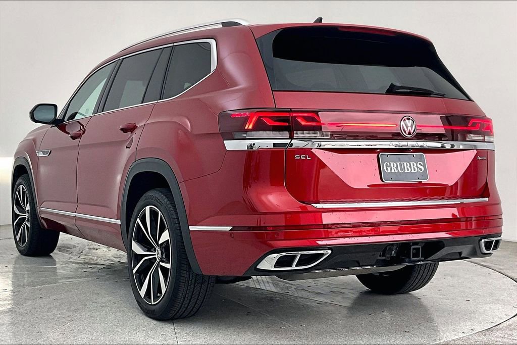 Used 2024 Volkswagen Atlas SEL Premium R-Line image 16