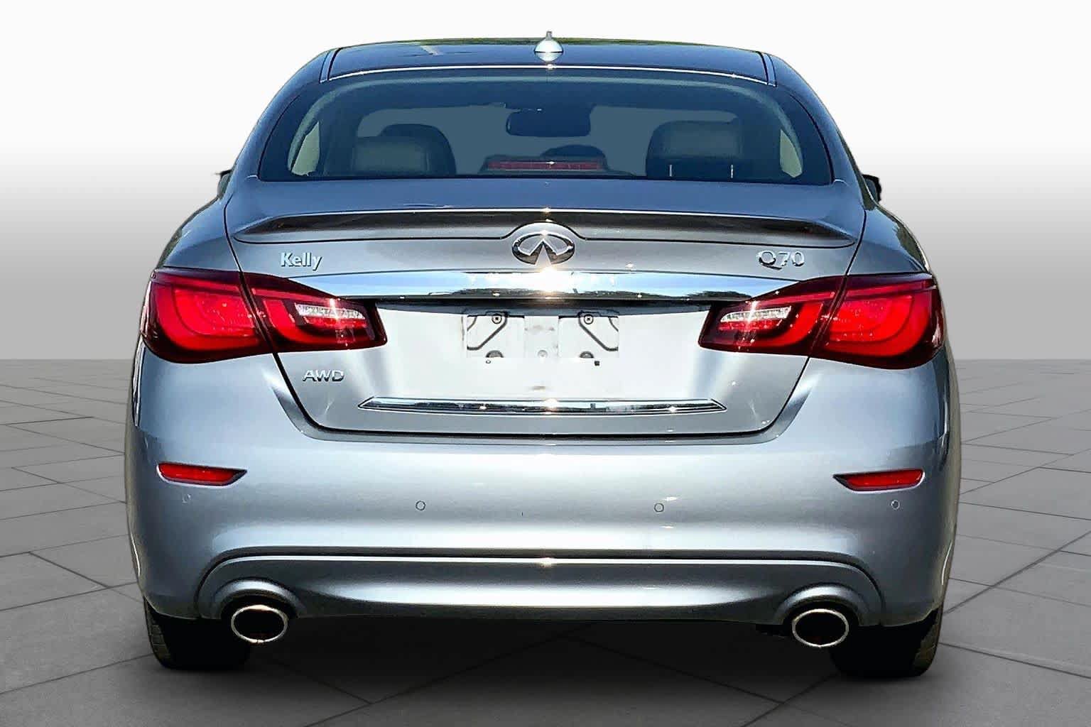 Used 2016 INFINITI Q70 3.7 AWD/4WD image 5